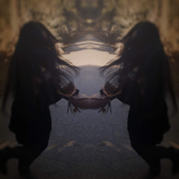 Meet your Posher, Angelina - Picture 1 of 1